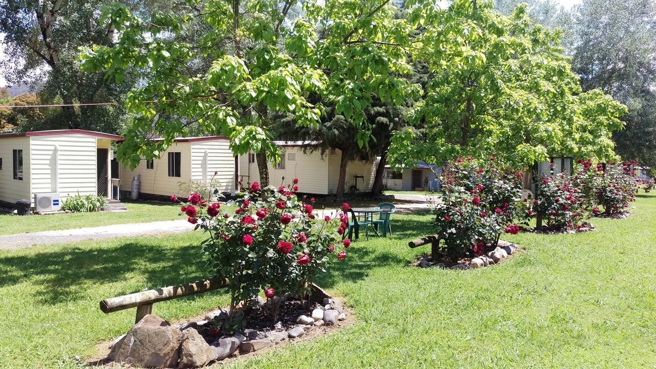 Khancoban Lakeside Caravan Park Exterior photo