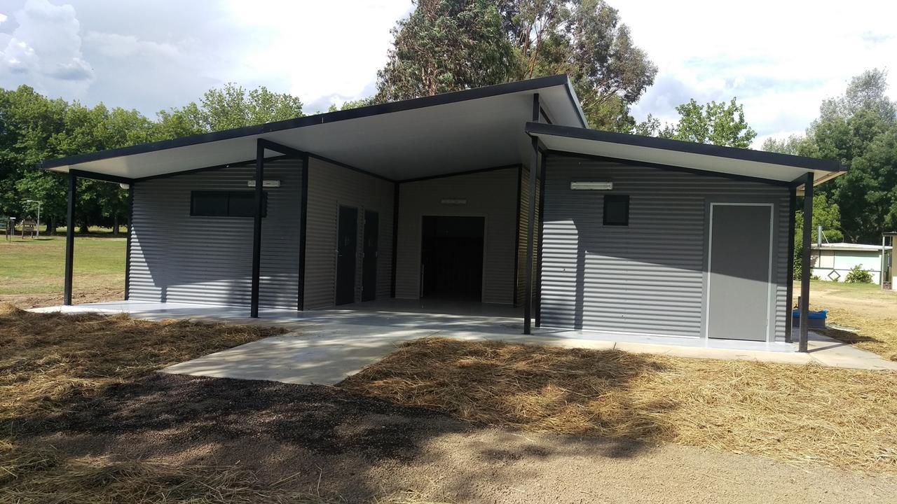Khancoban Lakeside Caravan Park Exterior photo